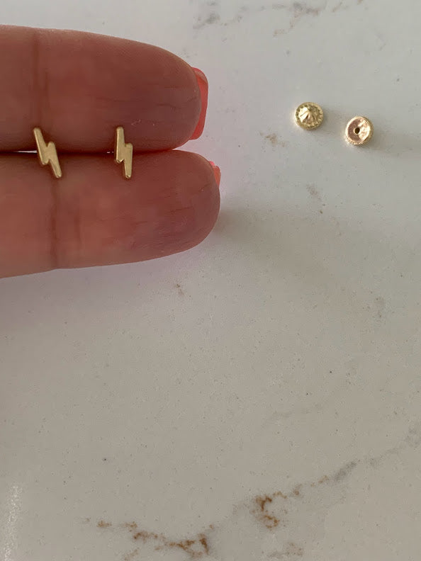 18K Gold Round Cut Diamond Trio Tiny Stud Earrings Tiny Cluster Stud  Earrings For Sale at 1stDibs | diamond trio stud earrings